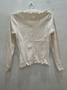 Cute Ruffled Long Sleeve Top
