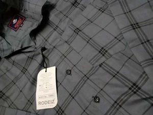 Rodeiz Plaid Shirt - New with Tags!