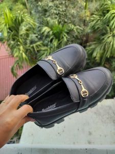 Roadster Black Loafer Shoes