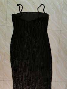 georget dress with black velvet strips💎