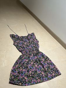 Cute flowery print dress