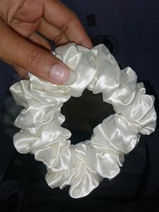 😍Super Soft Srunchie... Never Used Bef