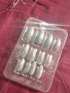 Sparkly Silver Press-On Nails