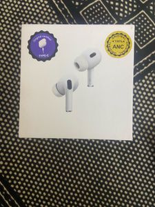 Apple 2nd Generation Aipodes