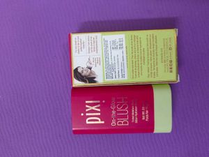 Pixi,blush