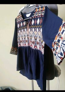 Women&#39;s Navy Blue Top