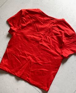 H&amp;M Red Basic T-Shirt  🍓