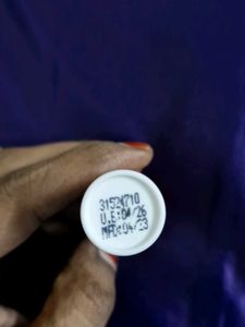NIVEA Cherry Shine Tinted Lip Balm
