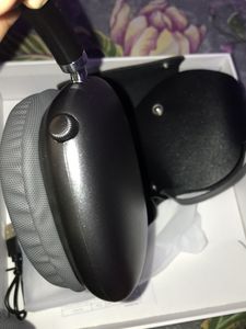 AIRPODS MAX