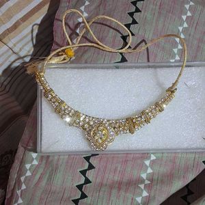 Elegant Gold-tone Necklace