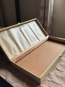 Glittery Gold Box