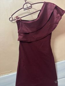 Chic One-Shoulder Party Dress