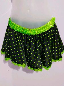 DAMN CUTE SHORT SKIRT