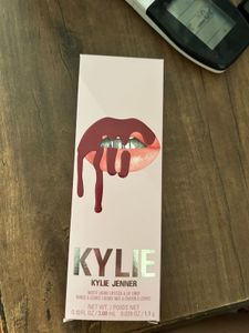 Kylie Lip Kit In Shade Better Not Pout(brand New)