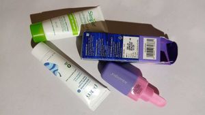 Dot &amp; Key Skincare Duo With Three Minis
