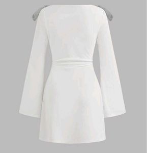 Elegant White Tie-Sleeve Dress