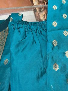 Paithani Teal &amp; Gold Salwar Kameez