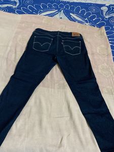 Streachble Levi’s Dark Blue Denim