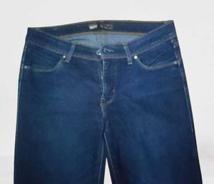 Womens Skinny Jeans In Blue Colour