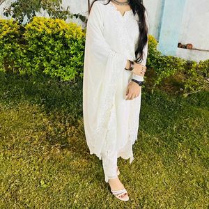 Elegant White Embroidered Kurta Set