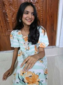 Combo of 2 frock (Strechable)🧡