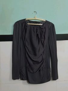 Women&#39;s Top Wear