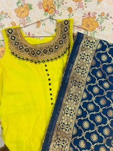 Elegant Green Anarkali Dress With Banarasi Dupatta