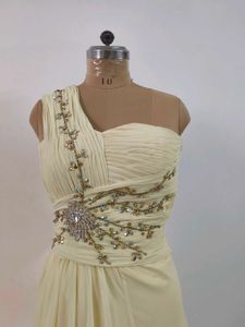 Elegant One-Shoulder Evening Gown