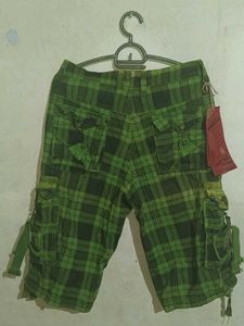 Green Plaid Cargo Capri Pants