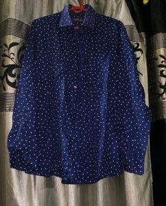 Patterned Button-Down Shirt