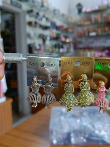 Dancing Doll Earrings 4 Set