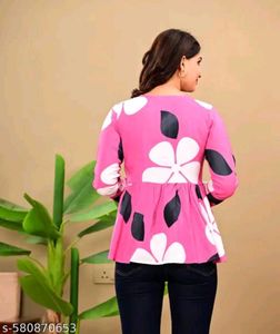 women fashionable short kurti