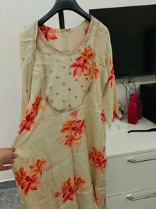 Floral Kurta Dupatta Set.