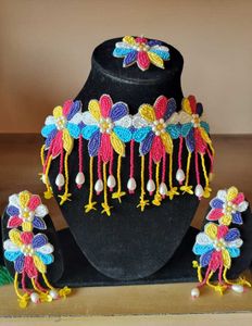 Floral Jewelry Set With Mangtika