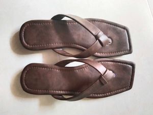 Gorgeous Brown Flats