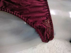 Burgundy 💚Lace Trim Panties