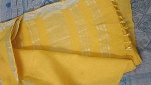 plain linen saree with floral print blouse