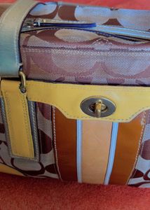 Authentic Coach Hampton Signature Carryall handbag