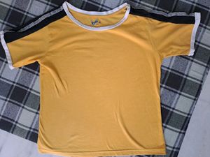Viveza Cute Yellow Women T-shirt