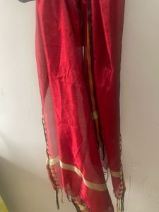 Combo Of Red And Black Zari Duppattas