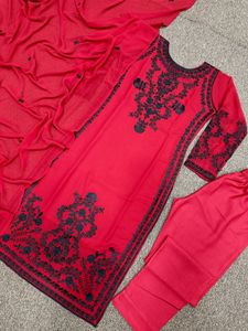 New Red Black Gorgeous Look Dress