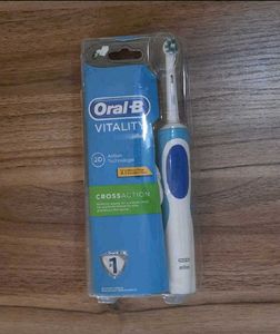 BRAUN Oral-B Vitality Electric Toothbrush
