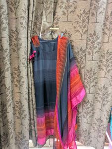 Elegant Ethnic Kurta With Dupatta