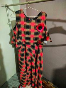 Beutiful Full Lenge Gown For 11 To 12 Year Girl