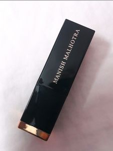 Myglamm Manish malhotra Hi Shine Lipstick
