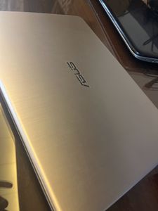 Asus Vivobook 14 S406U