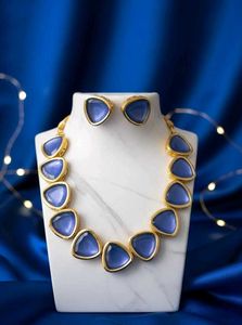 twinkling elegant necklace set with earrings