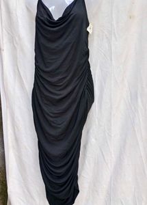 I. Chic Black Midi Bodycon Dress