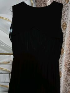 Sleeveless Black Dress