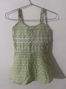 PEPLUM EMBROIDERED SLEEVLESS TOP